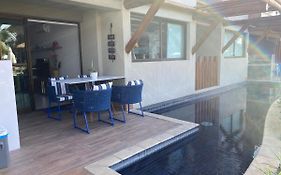 Flat Polinésia Térreo Piscina Privativa